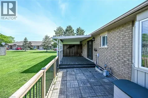 30 Braemar Avenue Caledonia ON N3W 2M1
