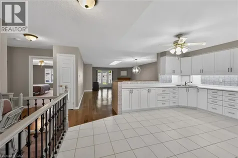 30 Braemar Avenue Caledonia ON N3W 2M1