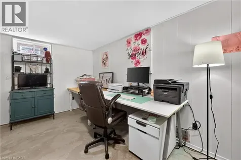 79 Prince Charles Drive St. Catharines ON L2N 3Y8