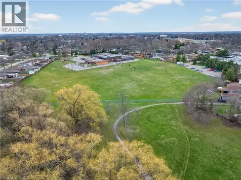 79 Prince Charles Drive St. Catharines ON L2N 3Y8