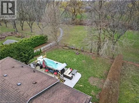 79 Prince Charles Drive St. Catharines ON L2N 3Y8
