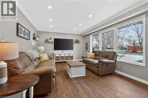 79 Prince Charles Drive St. Catharines ON L2N 3Y8