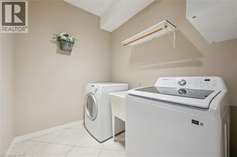 512 Wood Nettle Way Waterloo ON N2V 2X9