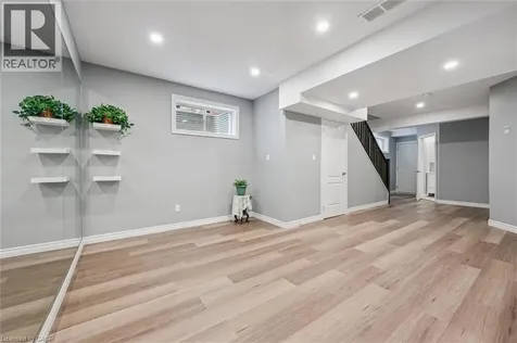 512 Wood Nettle Way Waterloo ON N2V 2X9