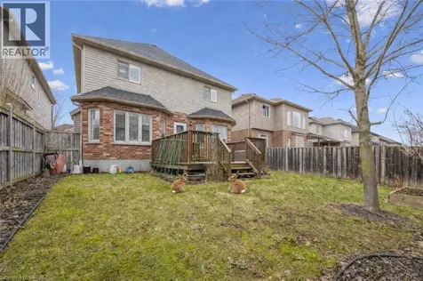 512 Wood Nettle Way Waterloo ON N2V 2X9