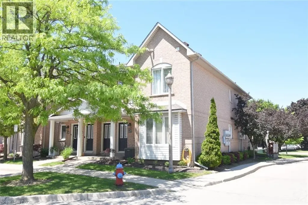 2 Harbour Drive Stoney Creek ON L8E 6B1