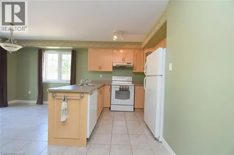 2 Harbour Drive Stoney Creek ON L8E 6B1