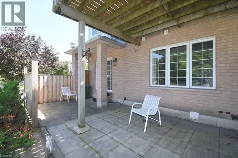 2 Harbour Drive Stoney Creek ON L8E 6B1