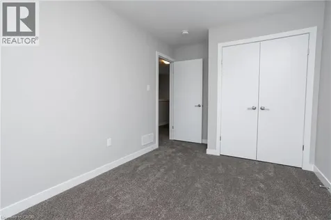855 Robert Ferrie Drive Kitchener ON N2R 0P2