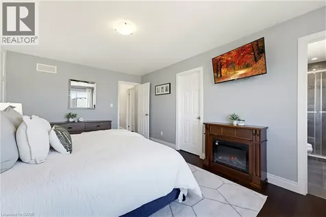 32 Sorrento Street Kitchener ON N2R 0A4