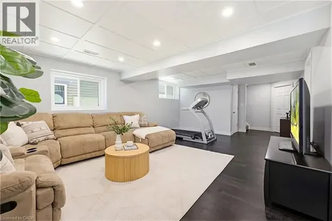 32 Sorrento Street Kitchener ON N2R 0A4
