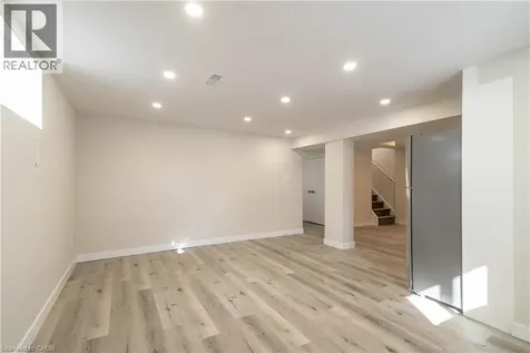 196 Upper Paradise Road Hamilton ON L9C 5B9