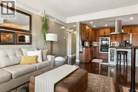 30 Harrisford Street Hamilton ON L8K 6M9