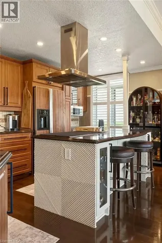 30 Harrisford Street Hamilton ON L8K 6M9