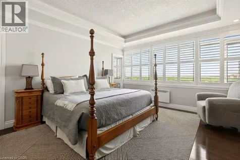 30 Harrisford Street Hamilton ON L8K 6M9