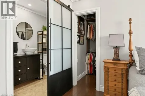 30 Harrisford Street Hamilton ON L8K 6M9