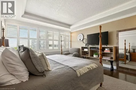 30 Harrisford Street Hamilton ON L8K 6M9