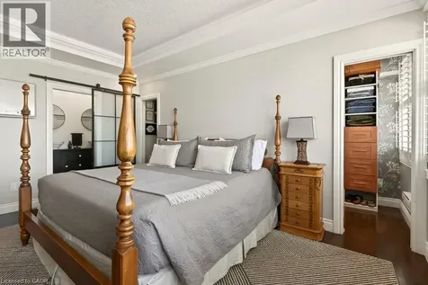 30 Harrisford Street Hamilton ON L8K 6M9