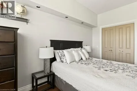30 Harrisford Street Hamilton ON L8K 6M9