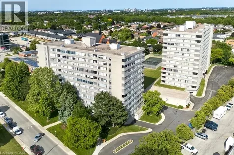 30 Harrisford Street Hamilton ON L8K 6M9