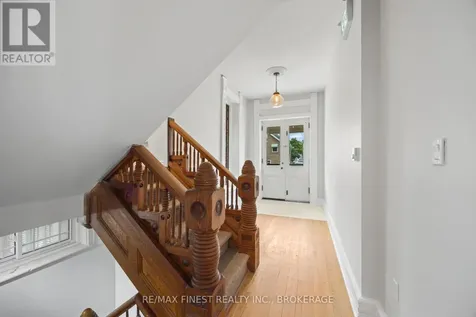 10 Victoria Avenue Brockville ON K6V 2B1