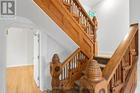 10 Victoria Avenue Brockville ON K6V 2B1