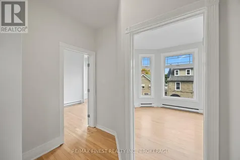 10 Victoria Avenue Brockville ON K6V 2B1