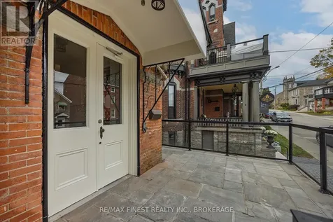 10 Victoria Avenue Brockville ON K6V 2B1