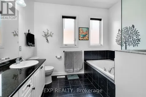9001 Tristar Crescent Niagara Falls (lyons Creek) ON L2G 0E6