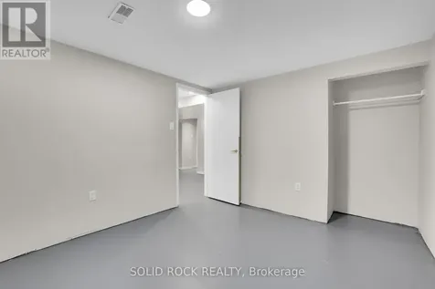 10 Highpark Crescent Ottawa ON K1B 3G8