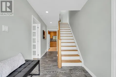 10 Highpark Crescent Ottawa ON K1B 3G8