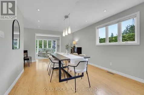 10 Highpark Crescent Ottawa ON K1B 3G8