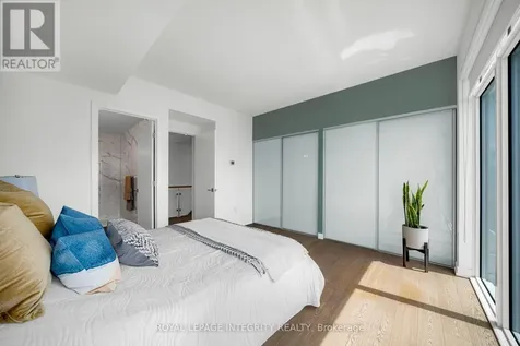 199 Slater Street Ottawa ON K1P 0C8