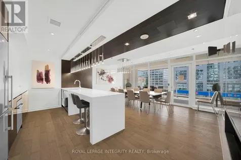 199 Slater Street Ottawa ON K1P 0C8