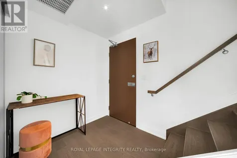 199 Slater Street Ottawa ON K1P 0C8