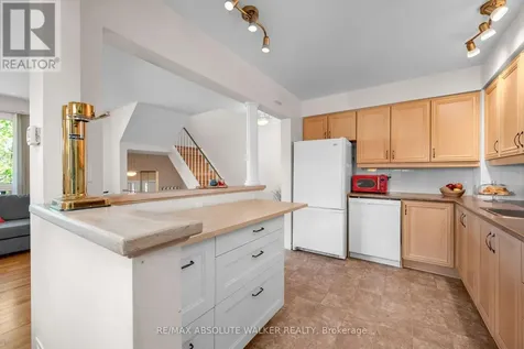 402 Montfort Street Ottawa ON K1L 8G7
