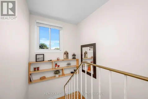 402 Montfort Street Ottawa ON K1L 8G7