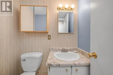 402 Montfort Street Ottawa ON K1L 8G7