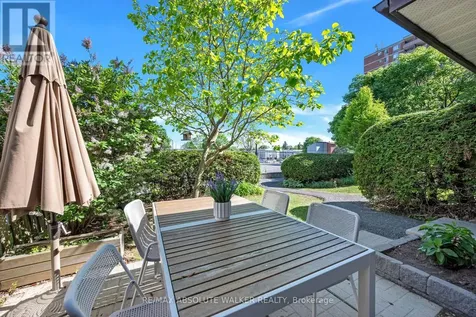 402 Montfort Street Ottawa ON K1L 8G7