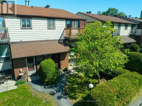 402 Montfort Street Ottawa ON K1L 8G7