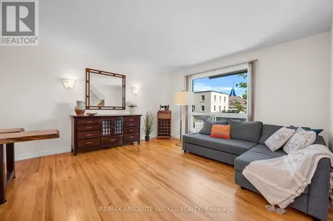402 Montfort Street Ottawa ON K1L 8G7