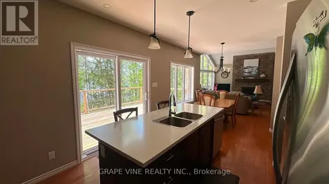 424 Lakewoods Drive Madawaska Valley ON K0J 1B0