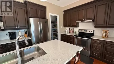 424 Lakewoods Drive Madawaska Valley ON K0J 1B0