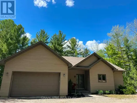 424 Lakewoods Drive Madawaska Valley ON K0J 1B0
