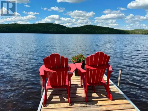 424 Lakewoods Drive Madawaska Valley ON K0J 1B0