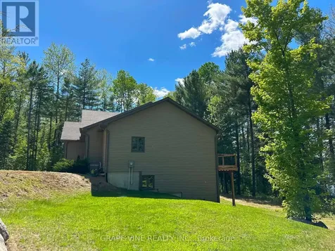 424 Lakewoods Drive Madawaska Valley ON K0J 1B0