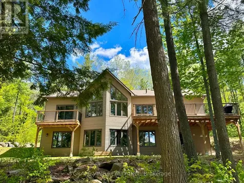 424 Lakewoods Drive Madawaska Valley ON K0J 1B0