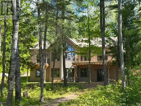 424 Lakewoods Drive Madawaska Valley ON K0J 1B0