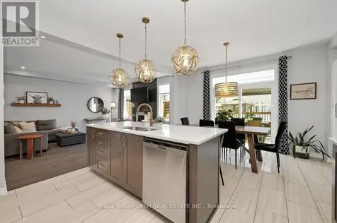 253 Enclave Walk Ottawa ON K1W 0J5