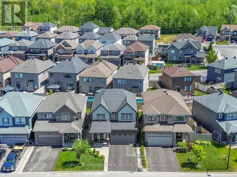 253 Enclave Walk Ottawa ON K1W 0J5